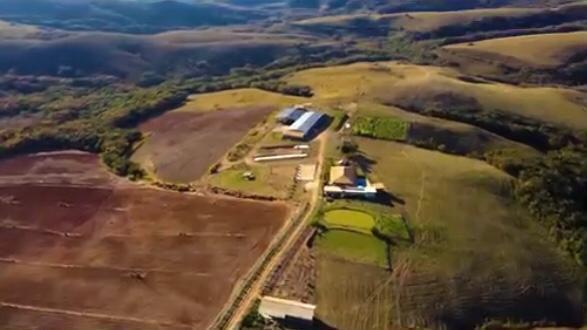 Fazenda, Zona Rural, 4 Quartos, 0 Vaga