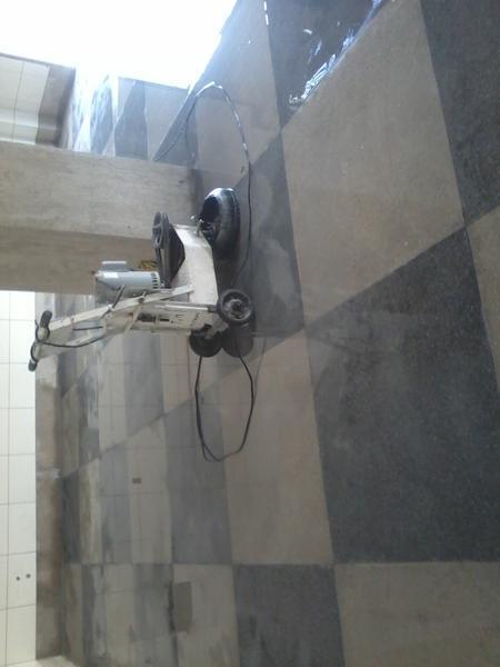 barreiro Faço Piso de Granitina Polida