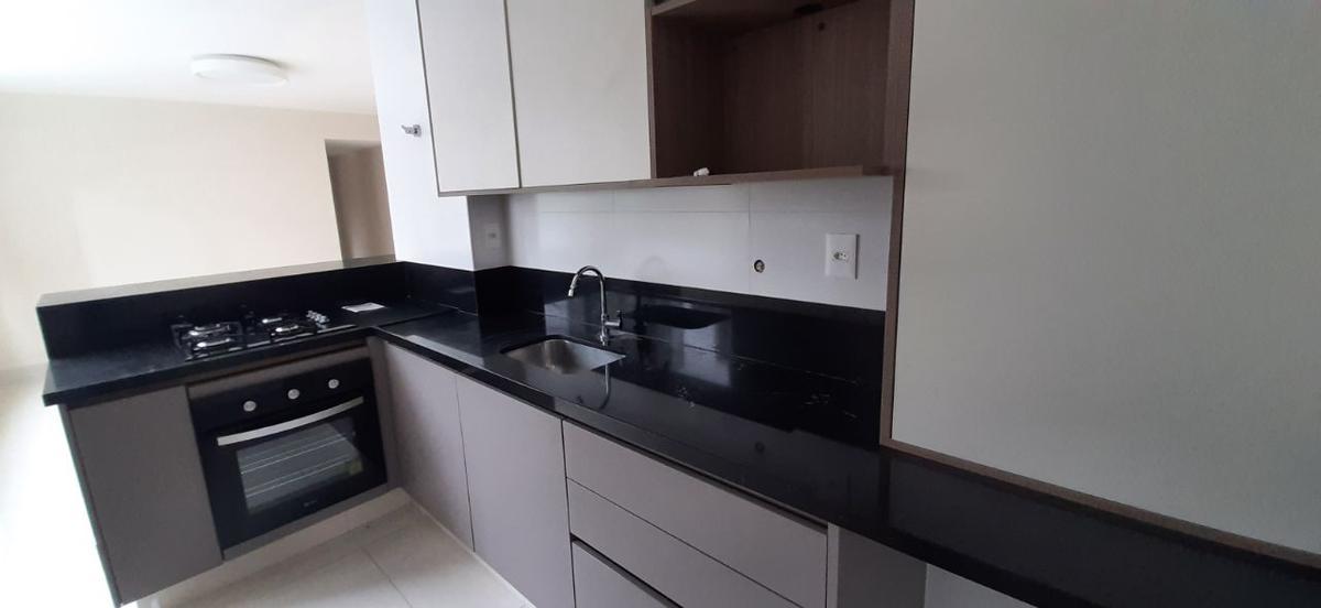 Apartamento, Funcionários, 2 Quartos, 2 Vagas, 2 Suítes
