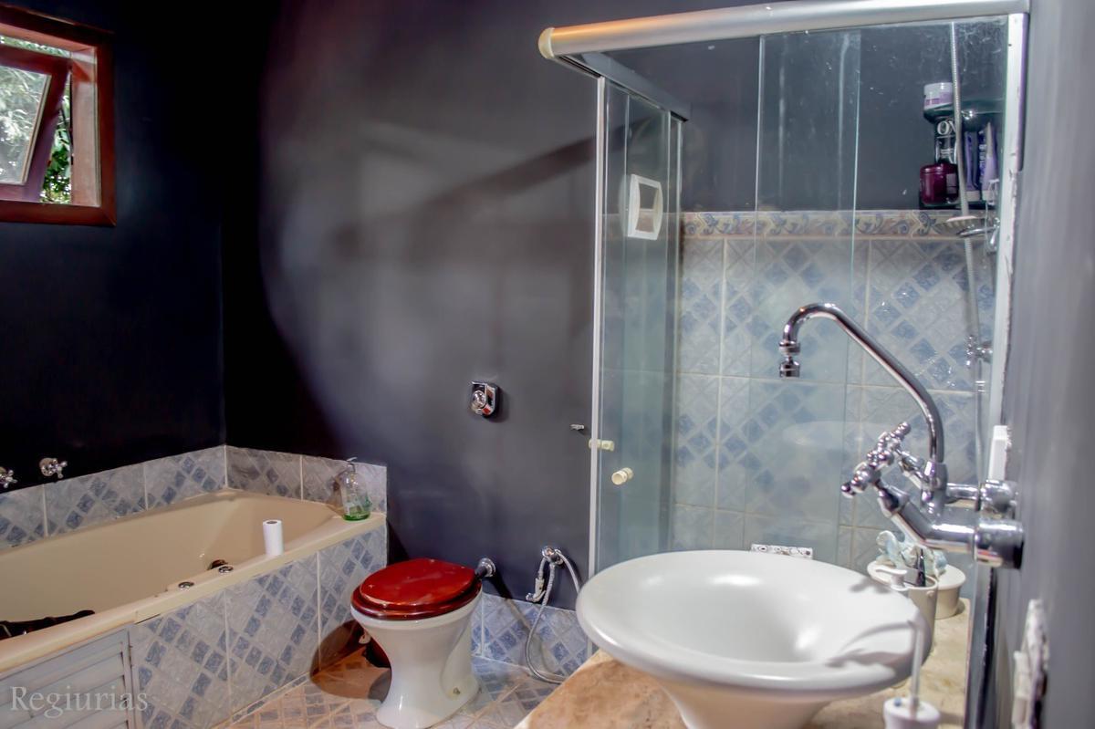 Casa, Retiro do Chalé, 4 Quartos, 6 Vagas, 1 Suíte