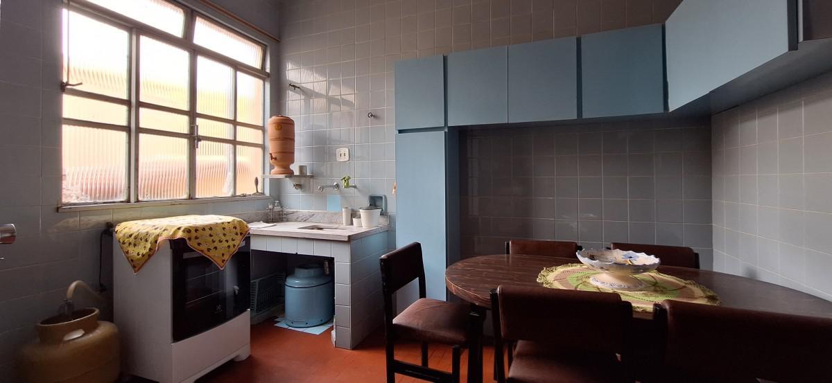 Apartamento, Floresta, 3 Quartos, 0 Vaga