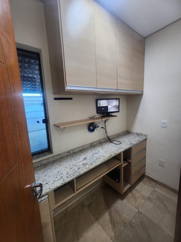Casa, Vale das Amendoeiras, 3 Quartos, 4 Vagas, 1 Suíte