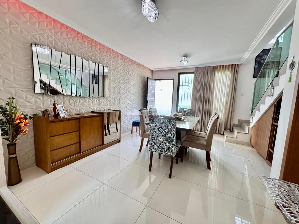 Casa, Trevo, 3 Quartos, 3 Vagas, 1 Suíte