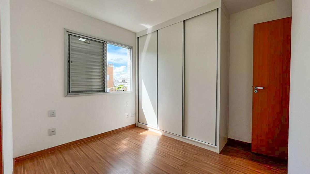 Apartamento, Serra, 2 Quartos, 2 Vagas, 1 Suíte