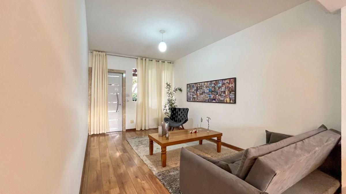 Casa, Castelo, 5 Quartos, 3 Vagas, 1 Suíte