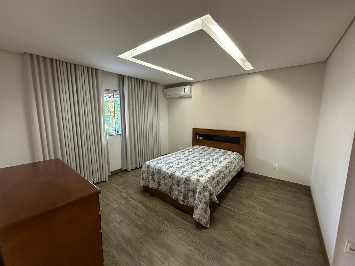 Casa, Céu Azul, 3 Quartos, 5 Vagas, 1 Suíte