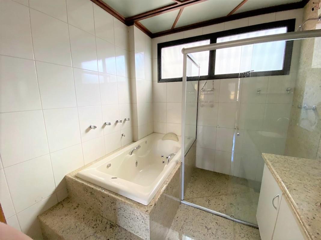 Apartamento, Sagrada Família, 4 Quartos, 2 Vagas, 1 Suíte