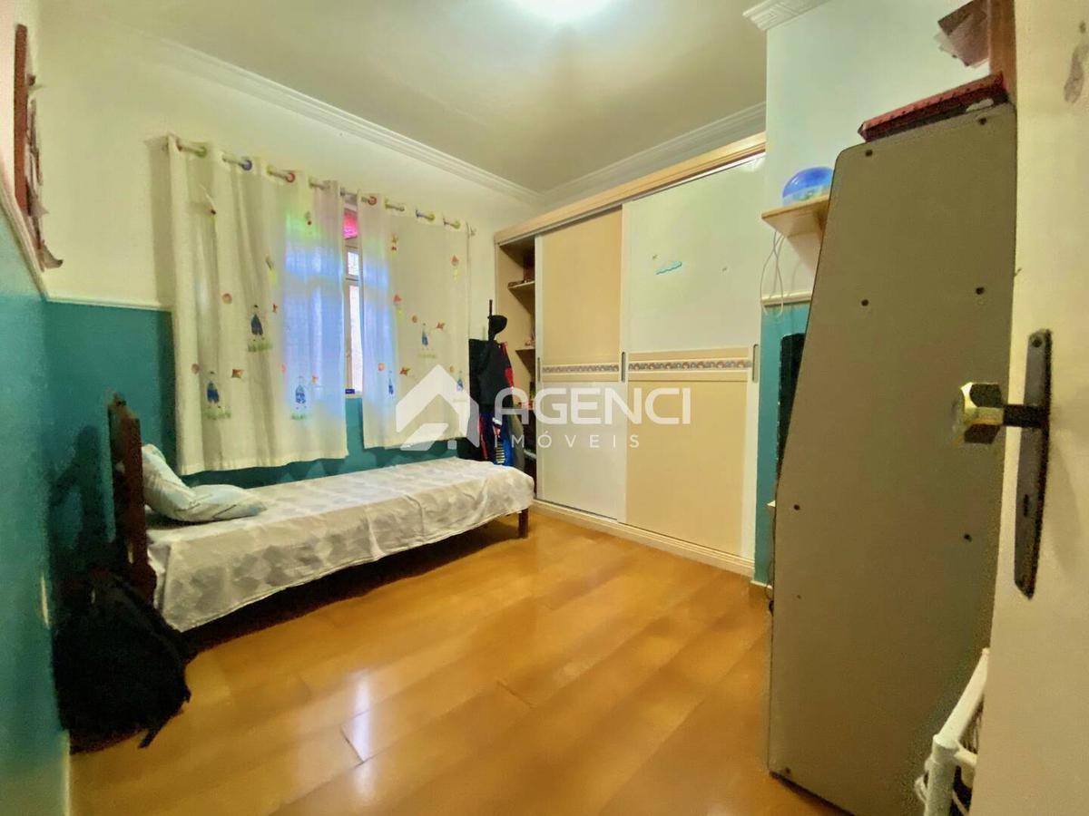 Casa, Camargos, 3 Quartos, 0 Vaga, 1 Suíte