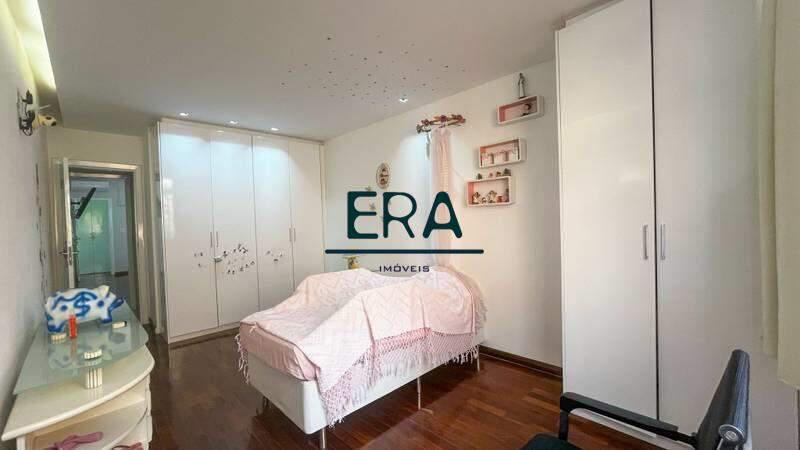 Casa, Vila Paris, 6 Quartos, 7 Vagas, 2 Suítes