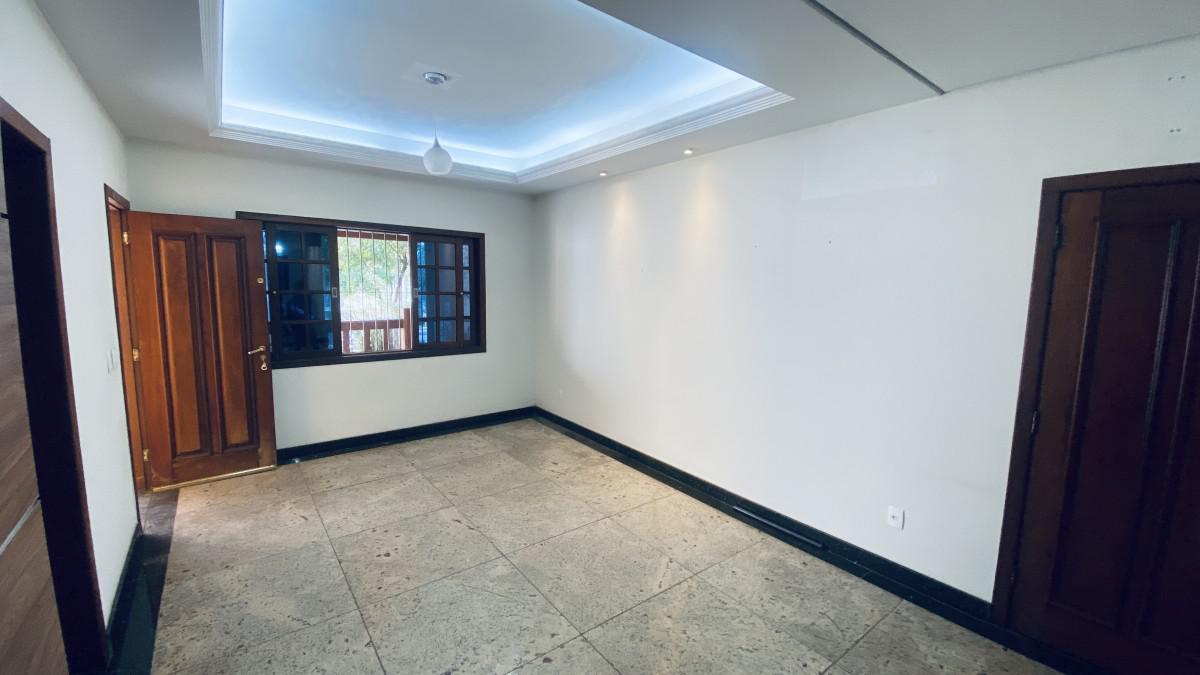 Casa, Ouro Preto, 3 Quartos, 5 Vagas, 1 Suíte