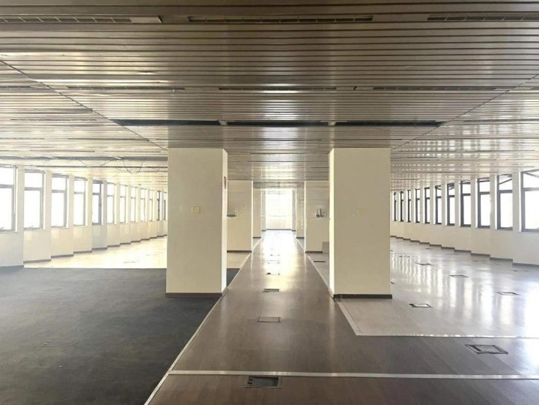 Prédio, Coração de Jesus, 0 Quarto, 80 Vagas