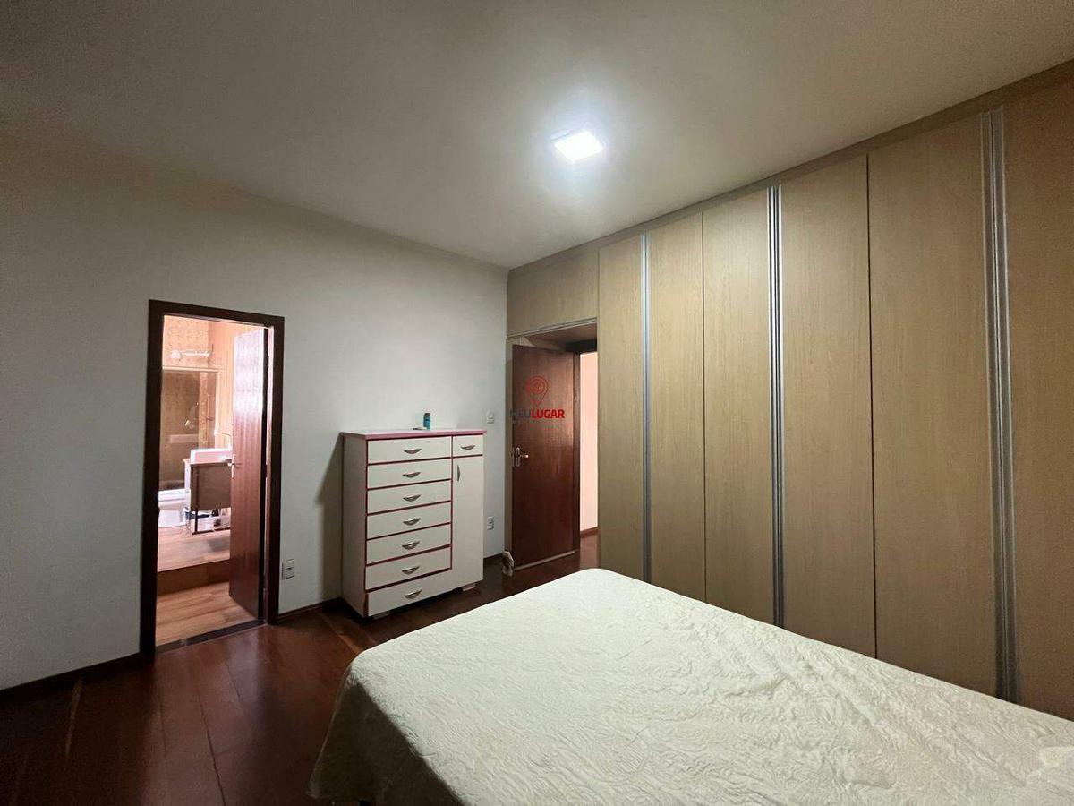 Cobertura, Barreiro, 4 Quartos, 2 Vagas, 1 Suíte