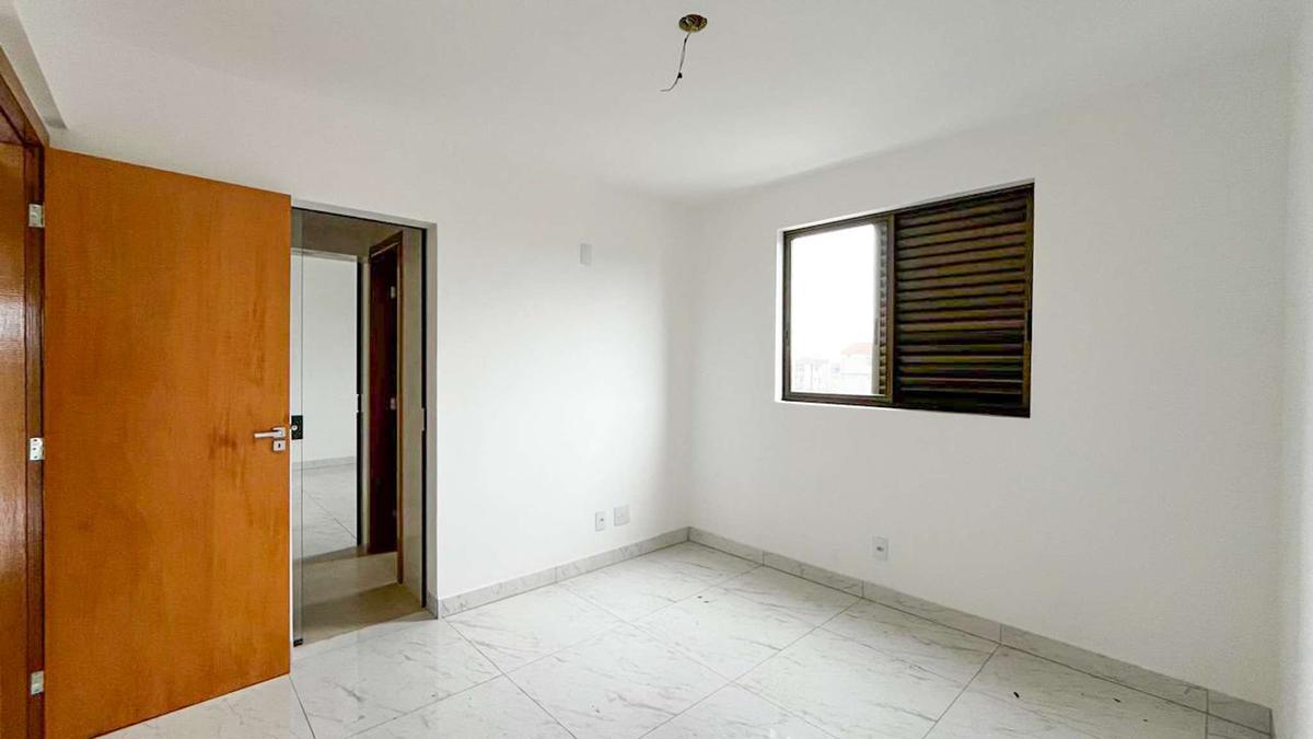 Cobertura, Indaiá, 4 Quartos, 3 Vagas, 3 Suítes