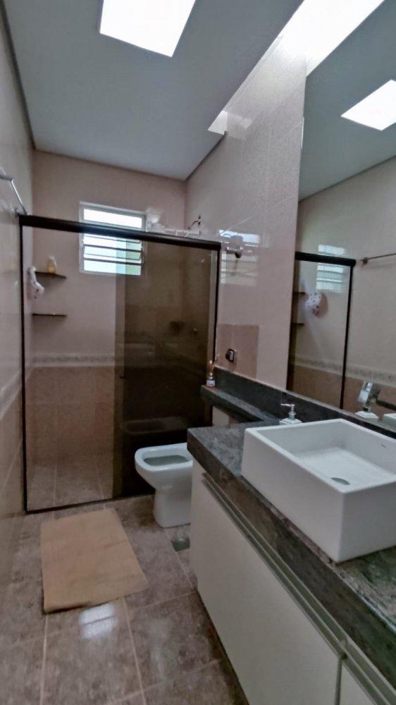 Casa, Santa Helena, 3 Quartos, 4 Vagas, 1 Suíte