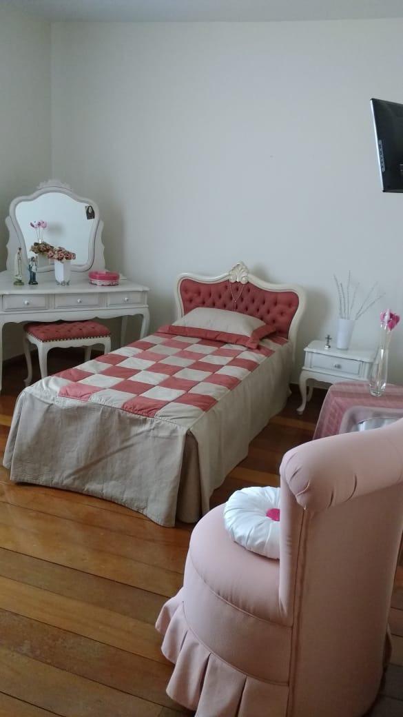 Casa, Madre Gertrudes, 4 Quartos, 4 Vagas, 1 Suíte