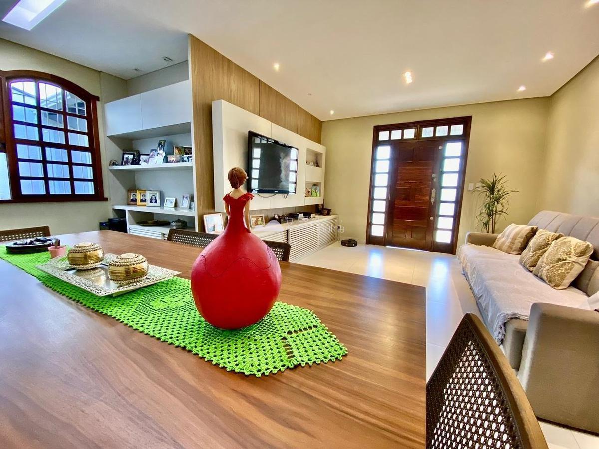 Casa, Itapoã, 4 Quartos, 4 Vagas, 2 Suítes