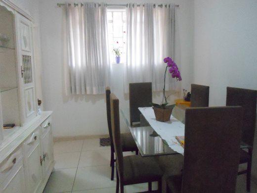 Casa, Planalto, 3 Quartos, 4 Vagas, 1 Suíte
