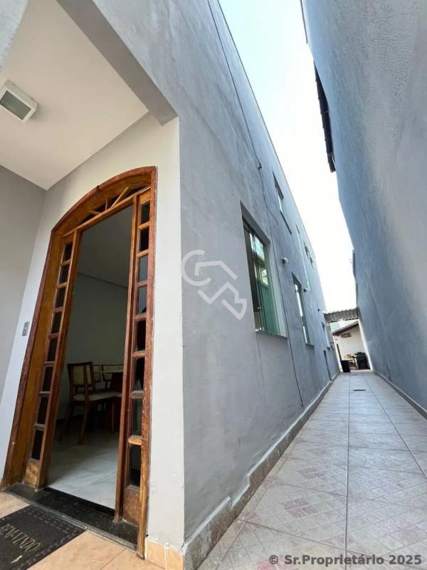 Casa, Dona Clara, 3 Quartos, 2 Vagas, 1 Suíte