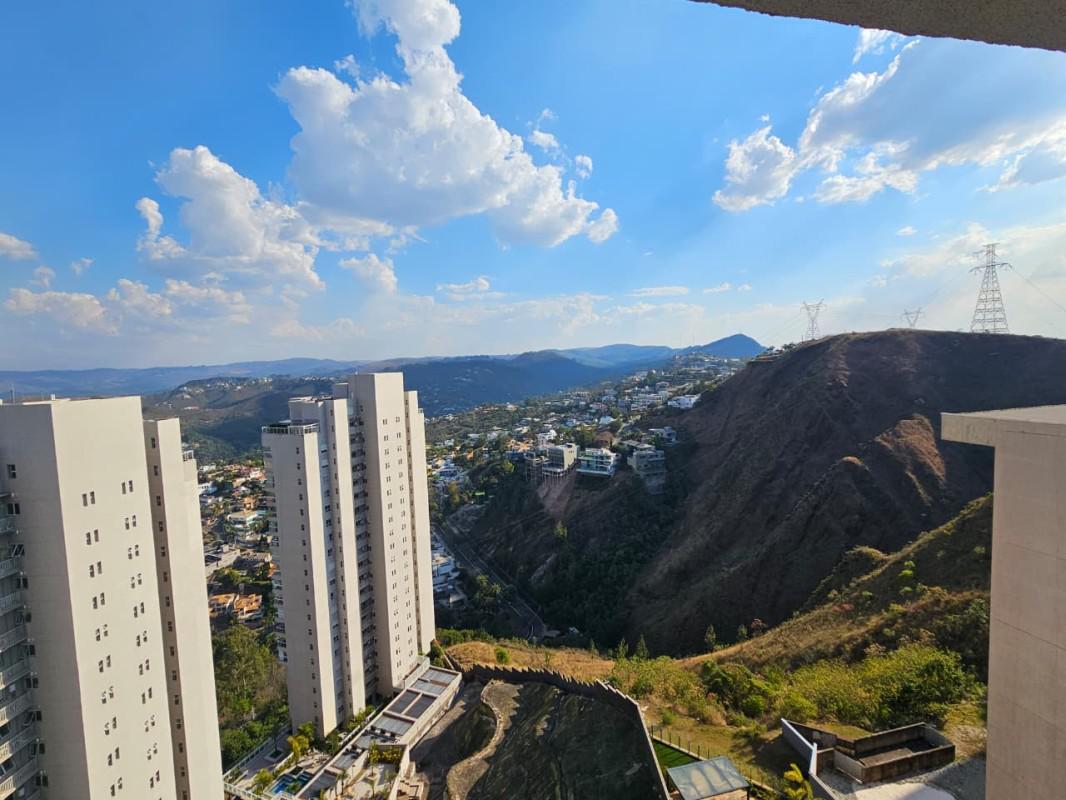 Apartamento, Vila da Serra, 2 Quartos, 2 Vagas, 1 Suíte