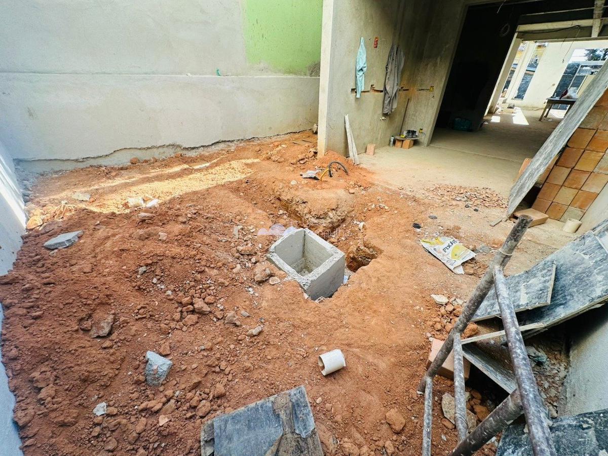 Casa, Planalto, 4 Quartos, 4 Vagas, 1 Suíte