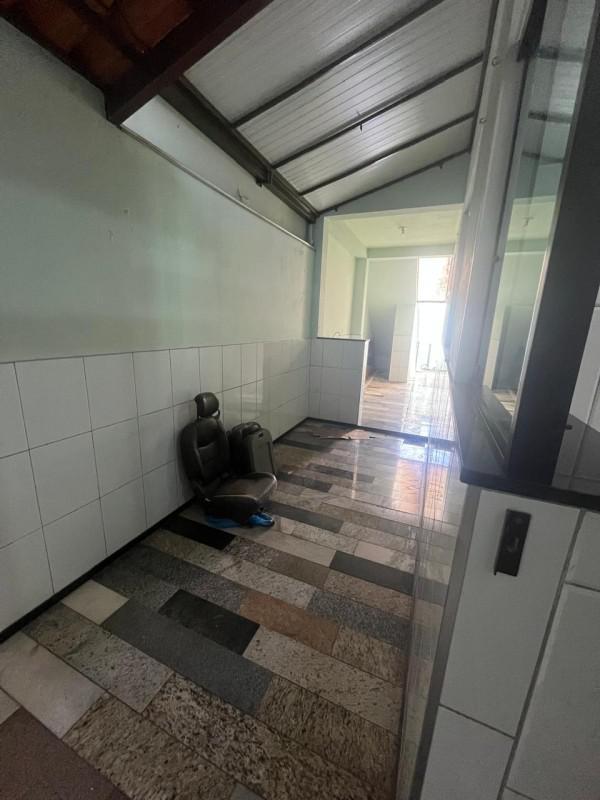 Casa Comercial, Castelo, 4 Quartos, 4 Vagas, 2 Suítes