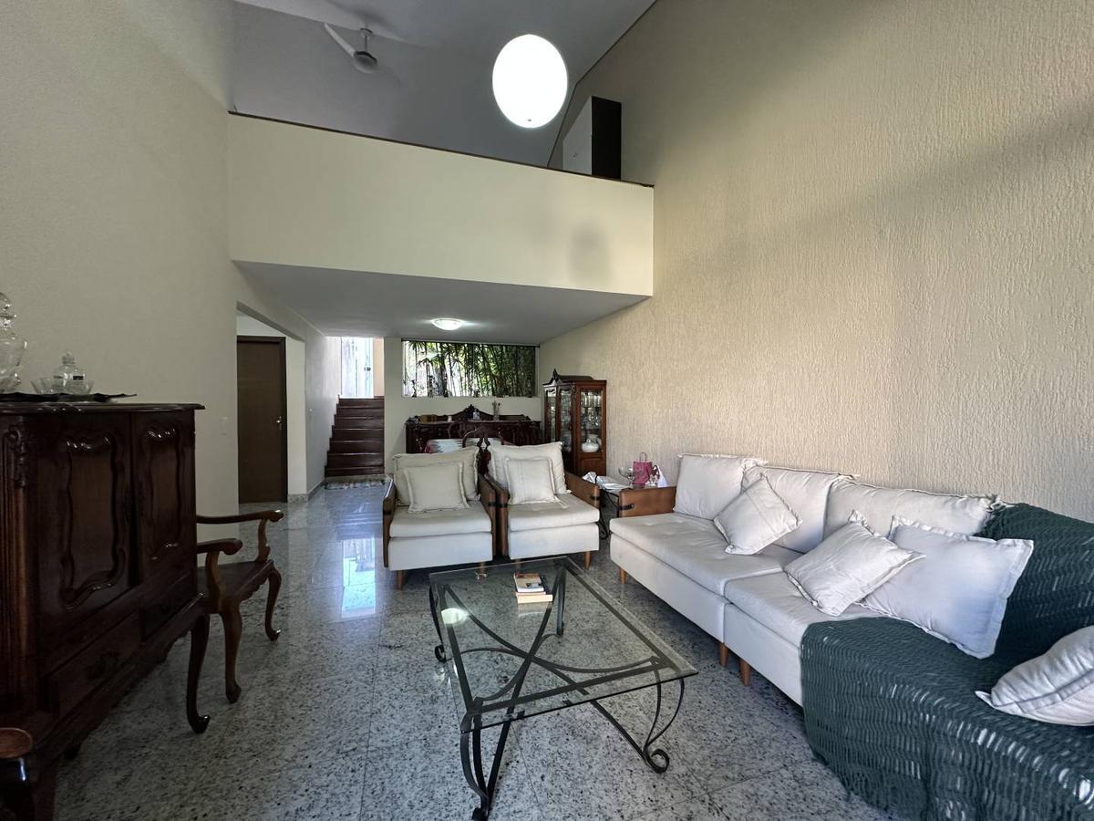 Casa, Giovanini, 3 Quartos, 4 Vagas, 2 Suítes