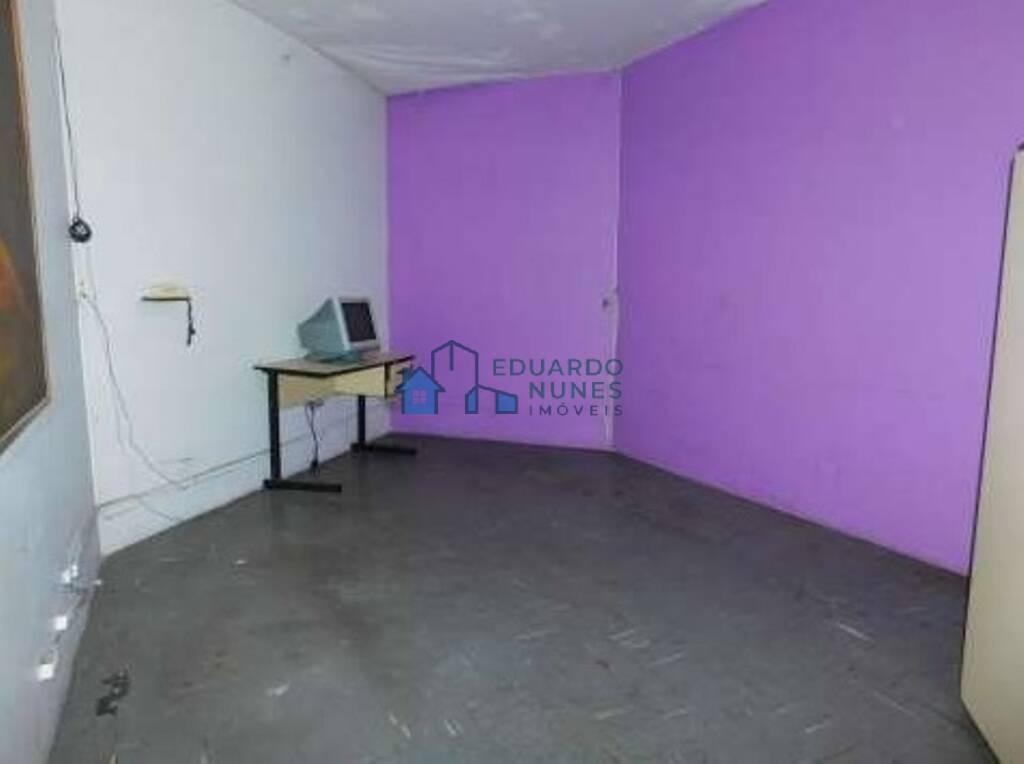Casa, Funcionários, 4 Quartos, 0 Vaga