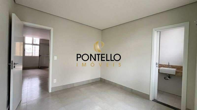 Apartamento, Centro, 2 Quartos, 0 Vaga, 1 Suíte