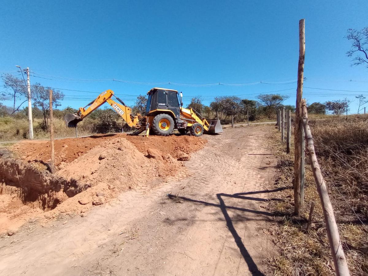 Lote, Bandeirinhas, 0 Quarto, 0 Vaga