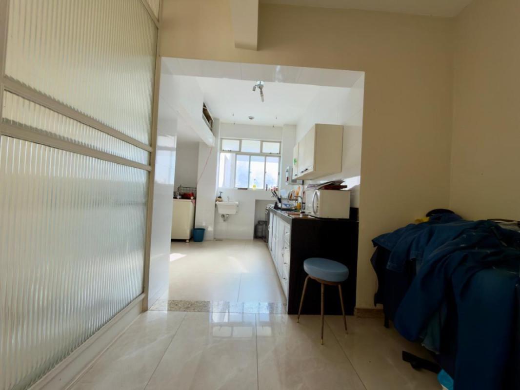 Apartamento, Centro, 3 Quartos, 0 Vaga, 1 Suíte