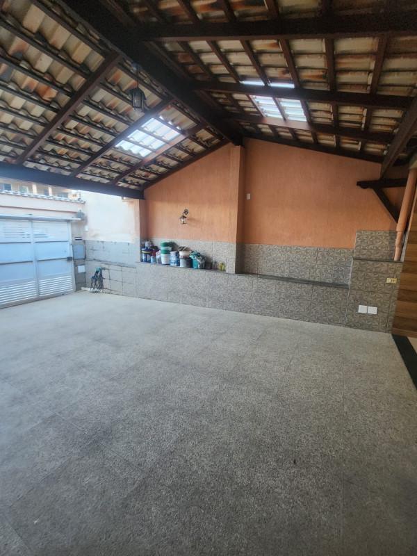 Casa, Vale das Amendoeiras, 3 Quartos, 4 Vagas, 1 Suíte
