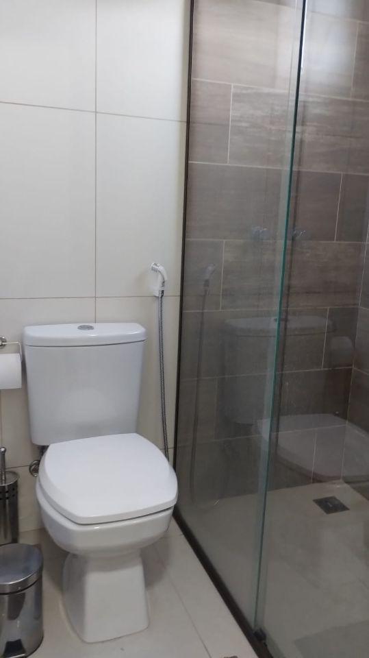 Prédio, Santa Cruz, 5 Quartos, 2 Vagas, 1 Suíte