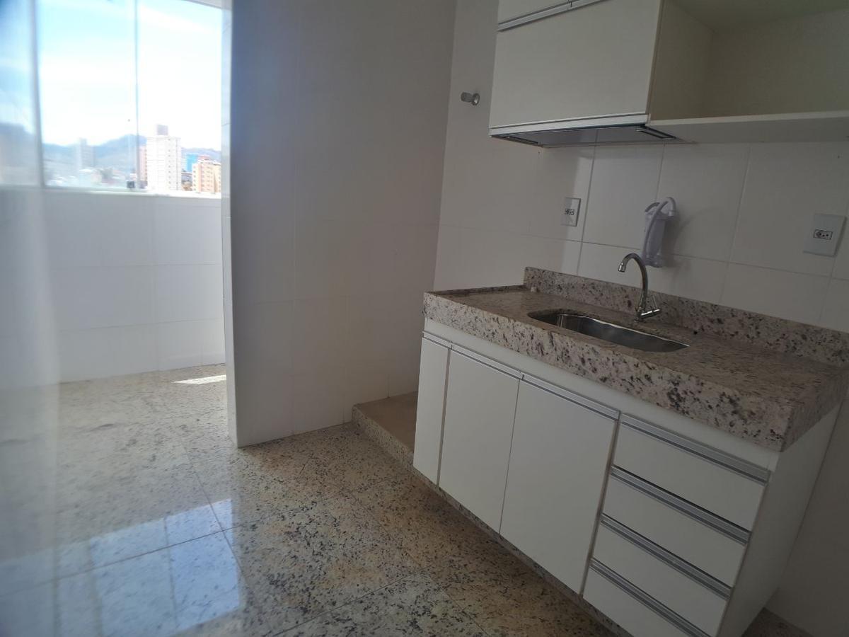Apartamento, Floresta, 3 Quartos, 2 Vagas, 1 Suíte