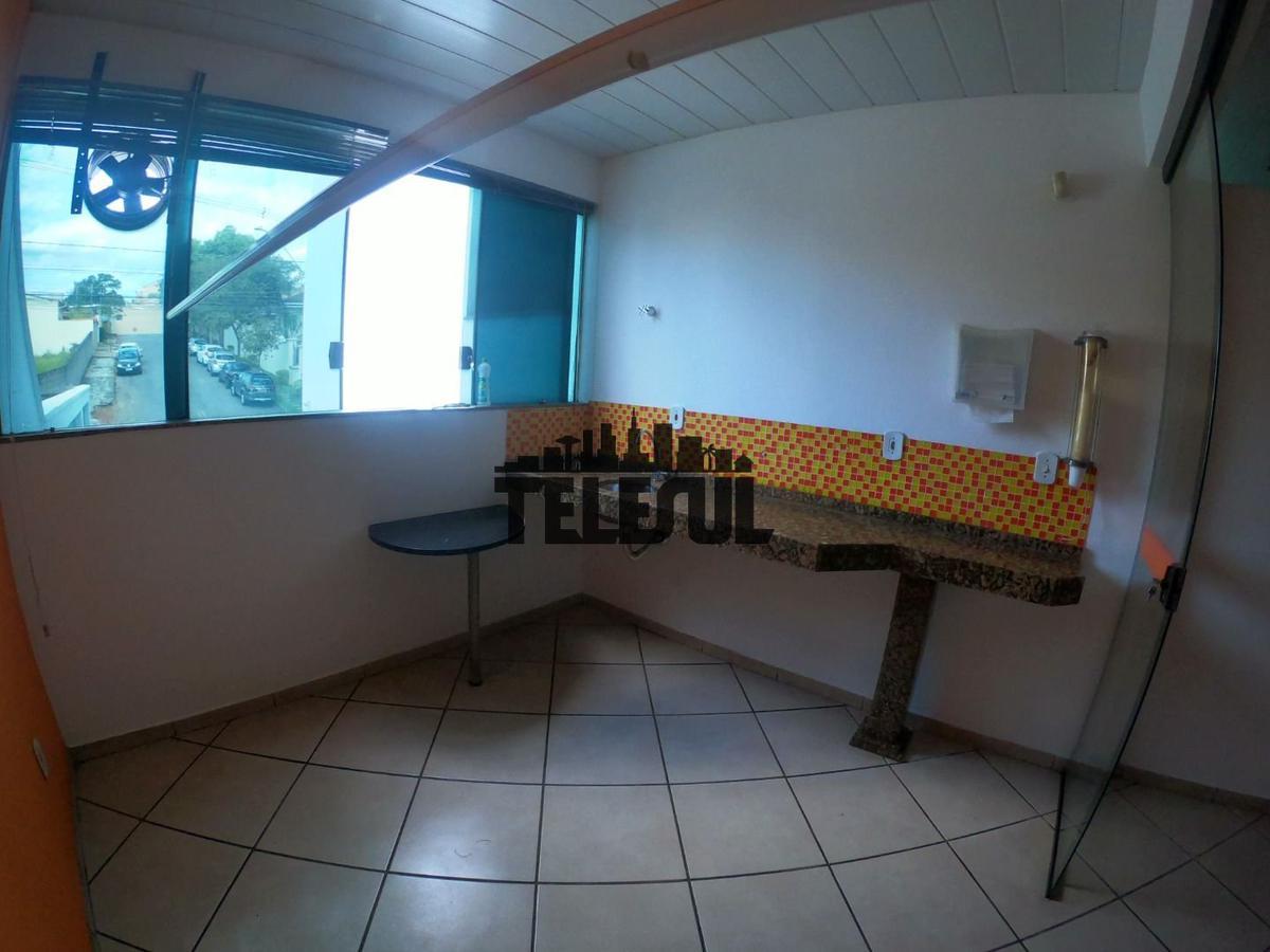 Galpão, Santa Luiza, 0 Quarto, 4 Vagas