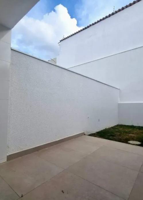 Casa, Santa Branca, 2 Quartos, 2 Vagas, 2 Suítes