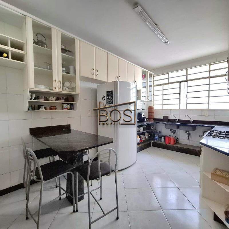 Casa, Serra, 7 Quartos, 5 Vagas, 3 Suítes