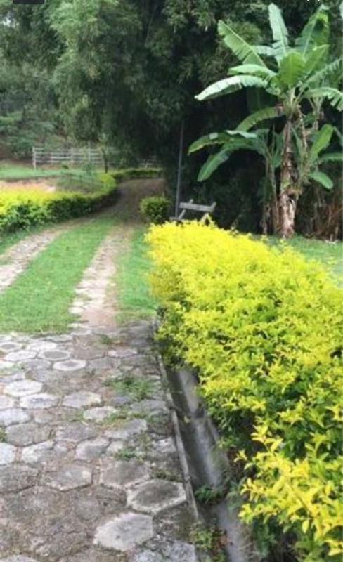 Fazenda, Ravena, 4 Quartos, 0 Vaga, 2 Suítes