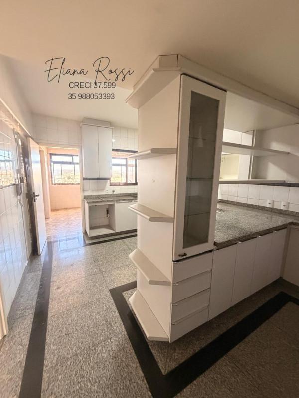 Apartamento, Centro, 4 Quartos, 2 Vagas, 1 Suíte