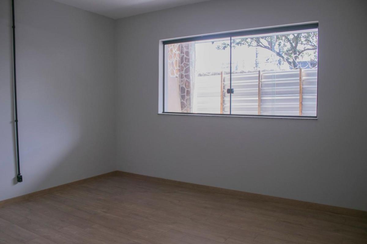 Casa Comercial, Colégio Batista, 5 Quartos, 3 Vagas