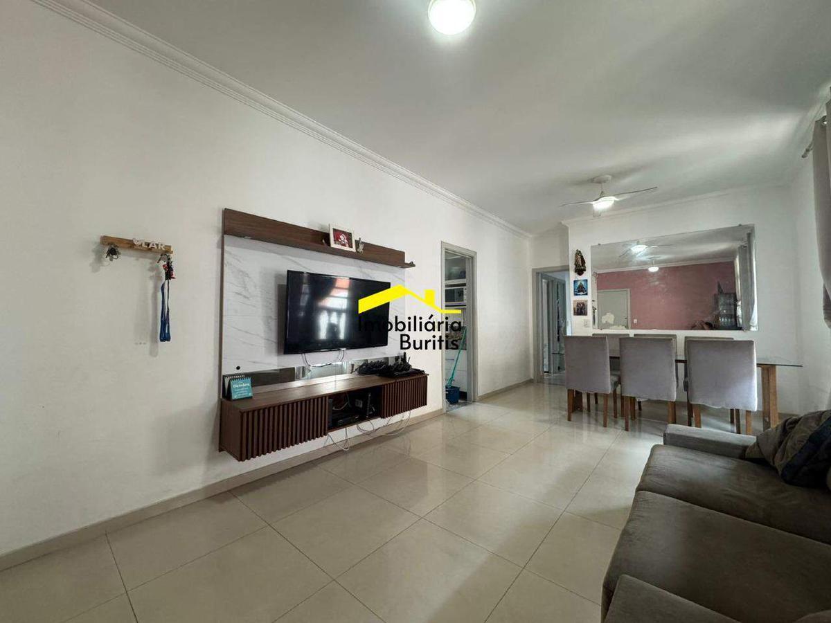 Apartamento, Estoril, 4 Quartos, 2 Vagas, 1 Suíte