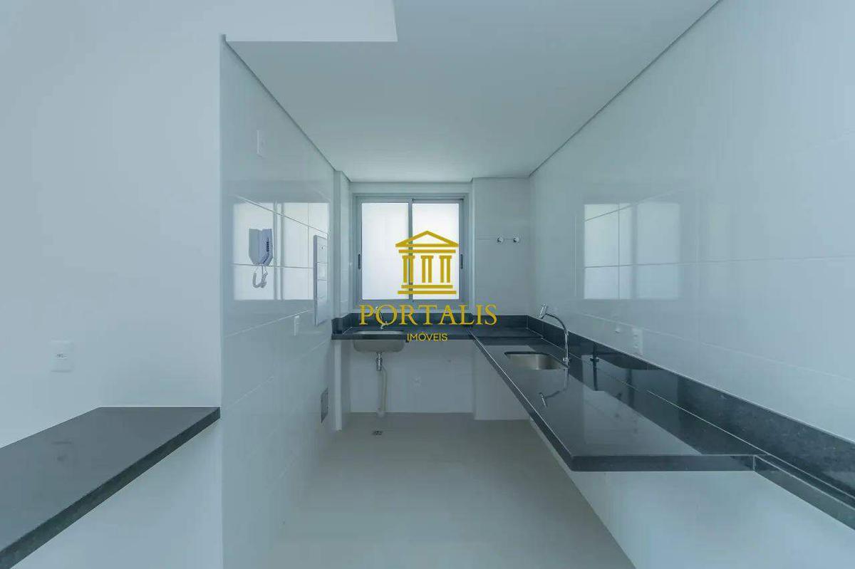 Apartamento, Sagrada Família, 3 Quartos, 2 Vagas, 1 Suíte