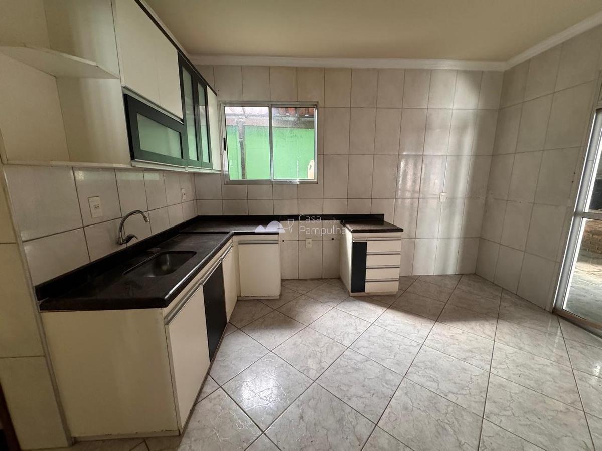 Casa, Piratininga (venda Nova), 3 Quartos, 6 Vagas, 1 Suíte