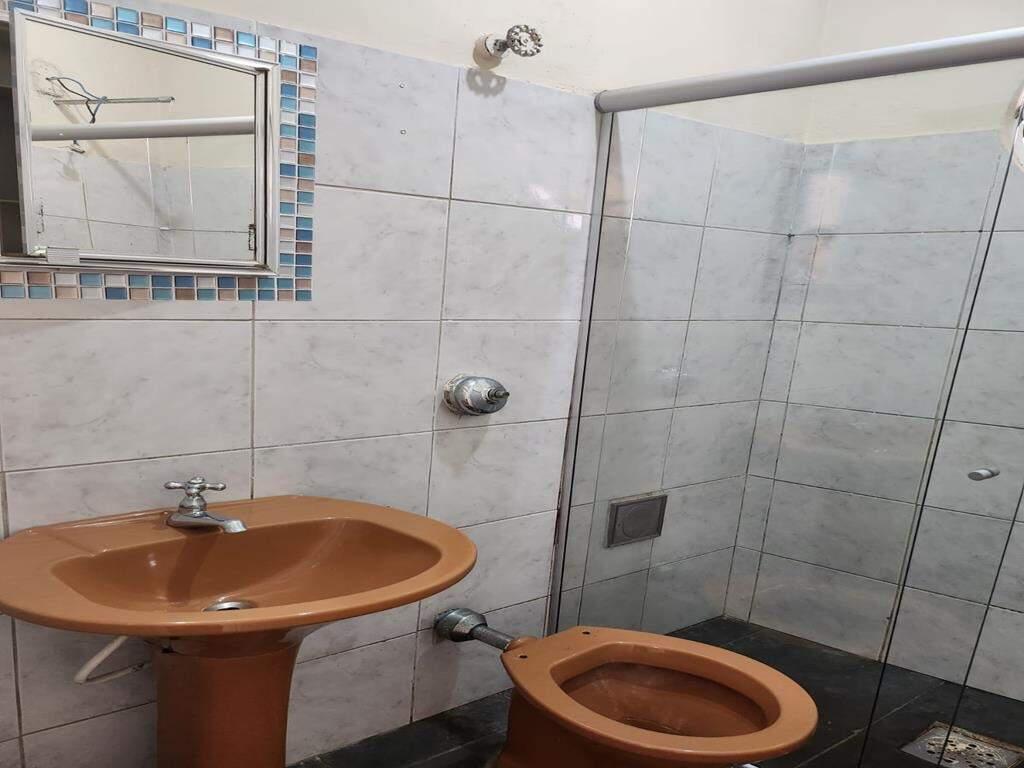 Casa, Santa Cruz, 2 Quartos, 1 Vaga