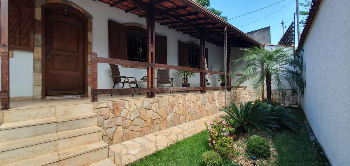 Casa, Salgado Filho, 3 Quartos, 5 Vagas, 1 Suíte