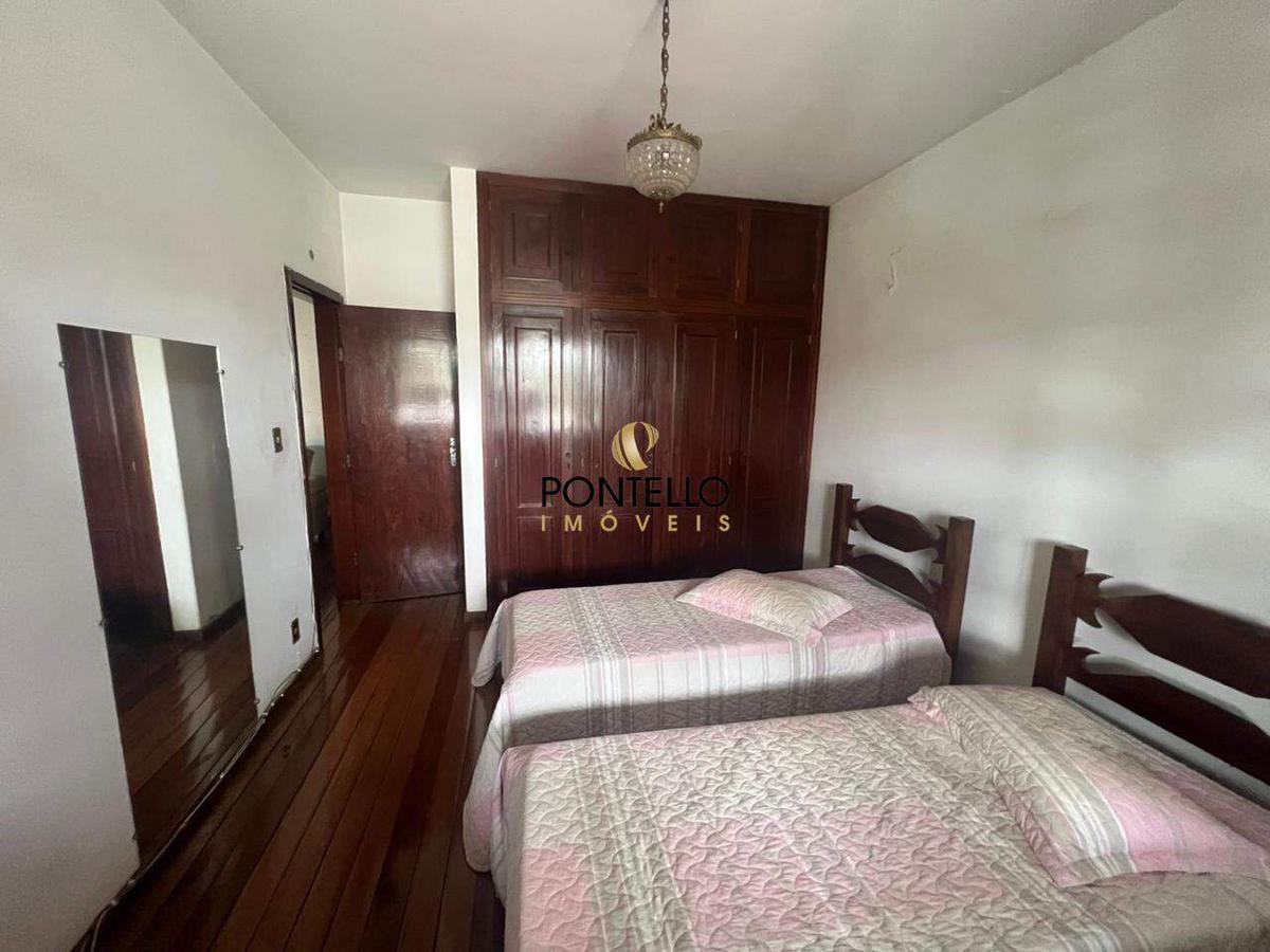 Casa, Jardim Arizona, 6 Quartos, 4 Vagas, 1 Suíte