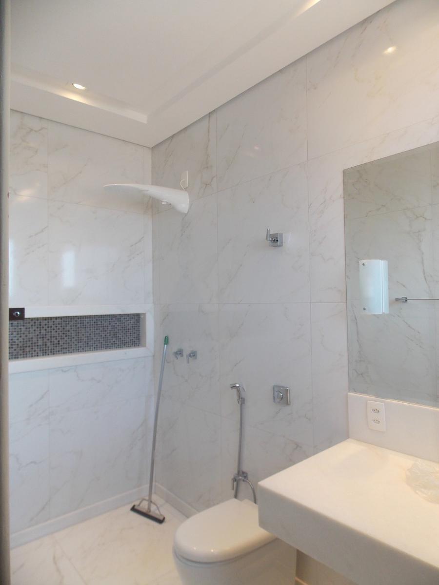 Casa, Betânia, 5 Quartos, 3 Vagas, 1 Suíte