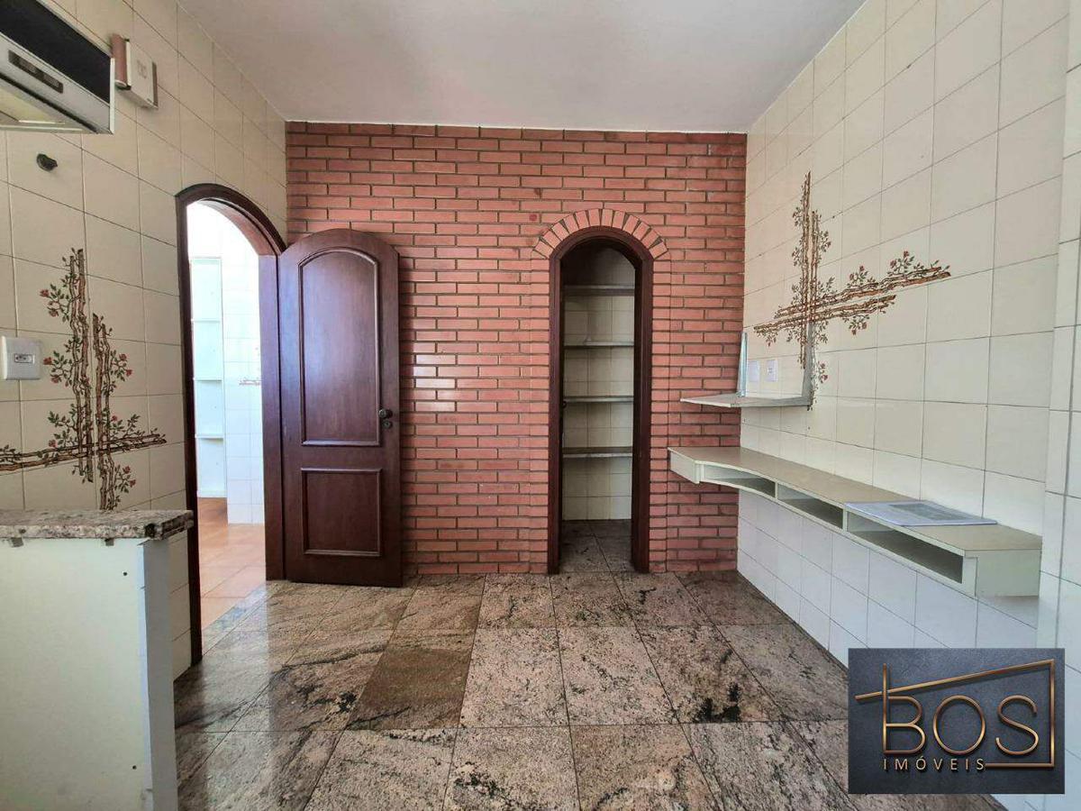Apartamento, Savassi, 4 Quartos, 2 Vagas, 1 Suíte