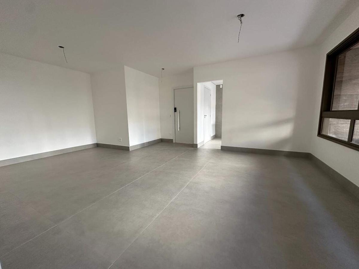 Apartamento, Santa Efigênia, 3 Quartos, 2 Vagas, 1 Suíte