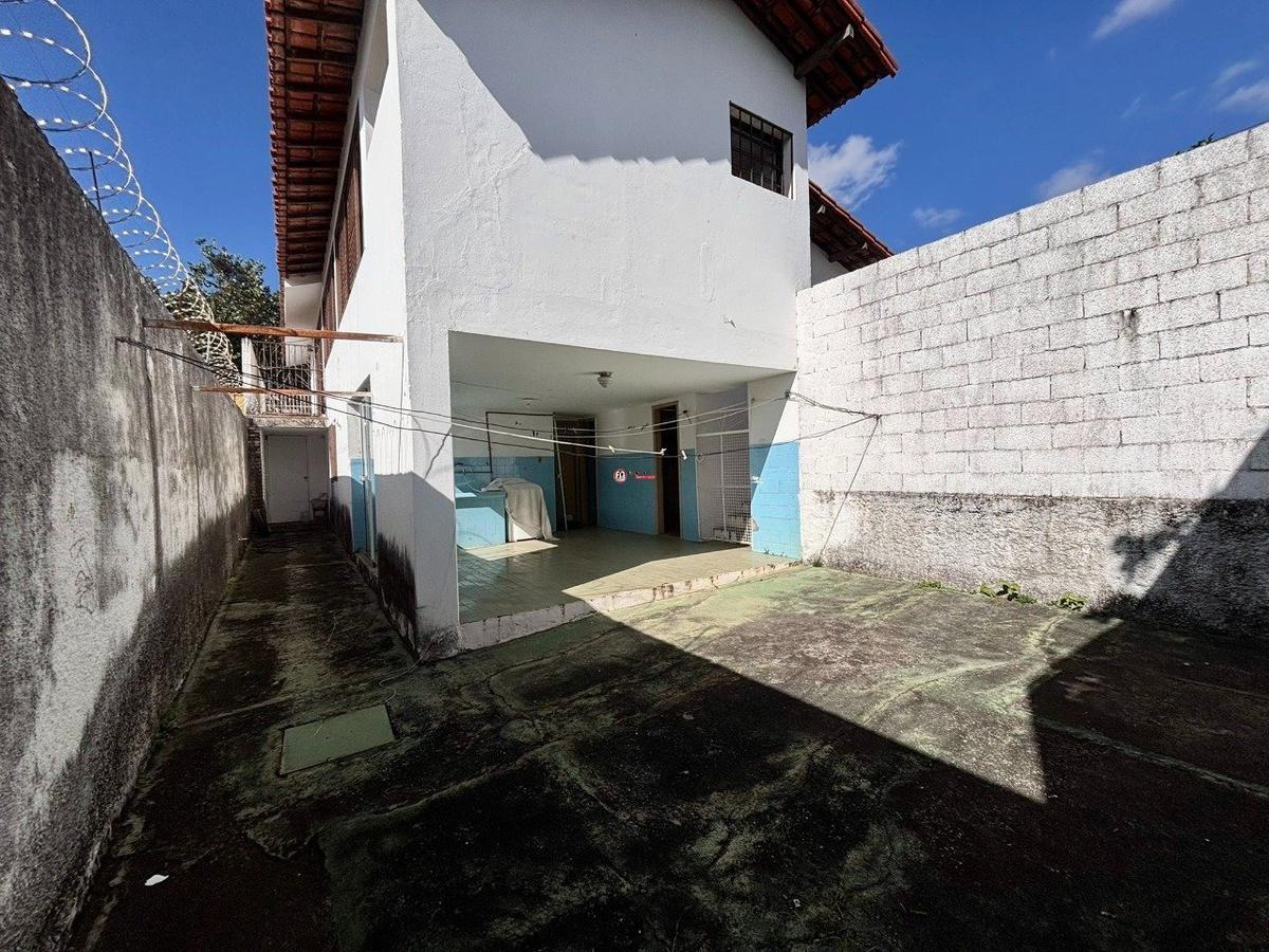 Casa, São José, 4 Quartos, 6 Vagas, 1 Suíte
