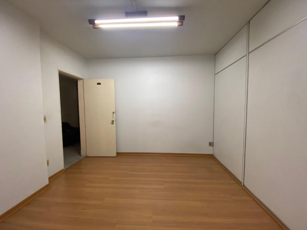 Sala, Centro